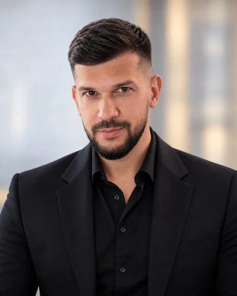 صورة Denis Benyaminov
